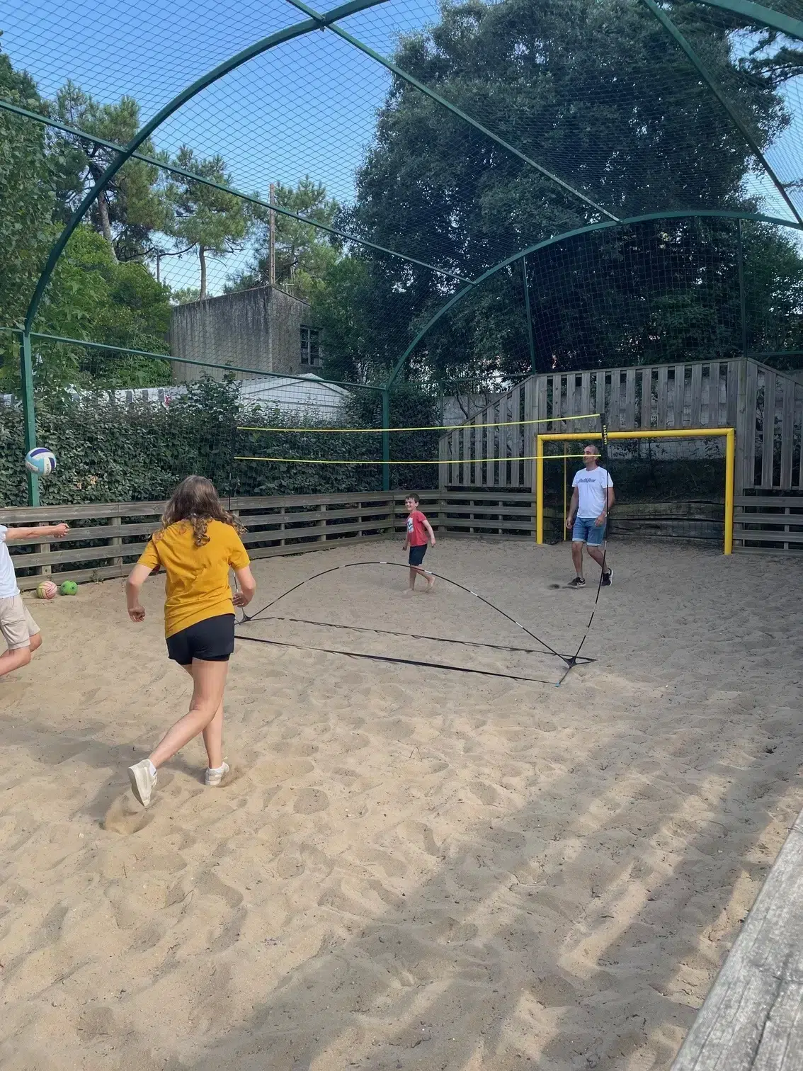 partie de beach volley la conge