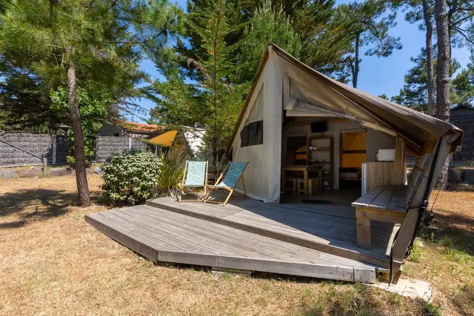 tente ecolodge  la conge